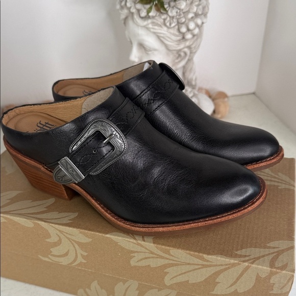 Sofft Adara Shooties - Leather (For Women) Sz 7.5 - Picture 12 of 12